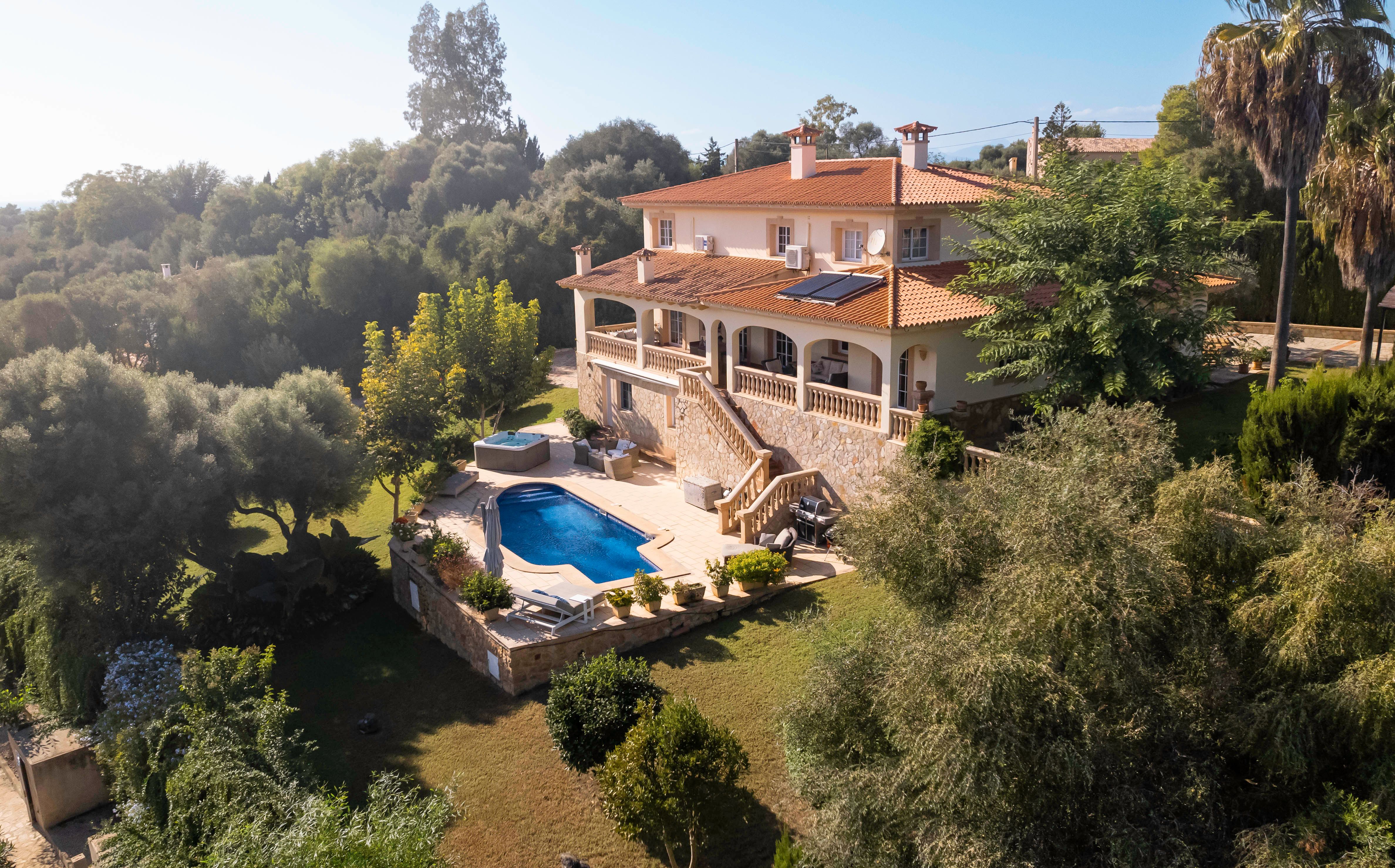 Vista exterior de Casa o xalet en venda en  Palma de Mallorca amb Aire condicionat, Piscina i Moblat