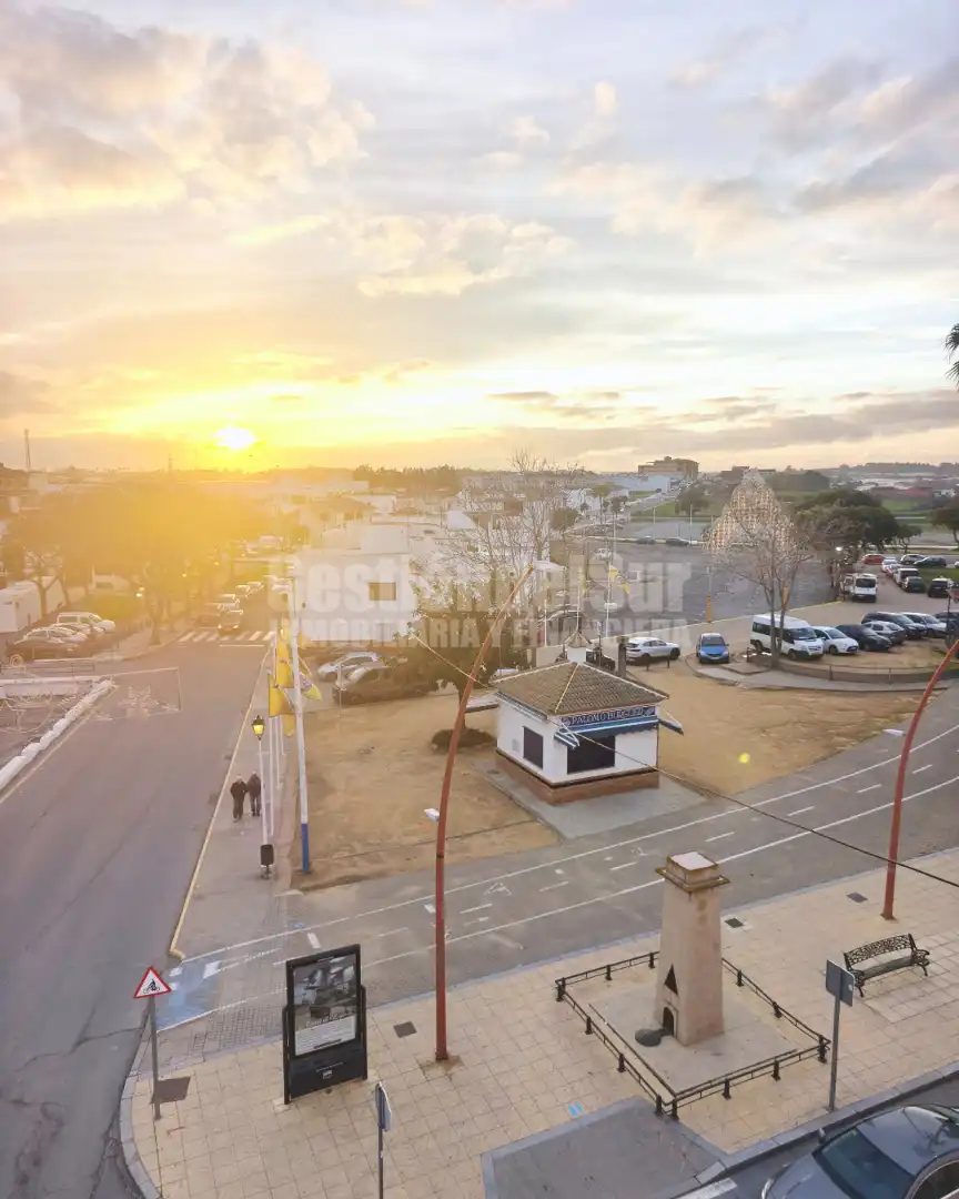 Vista exterior de Piso en venta en Lepe con Aire acondicionado