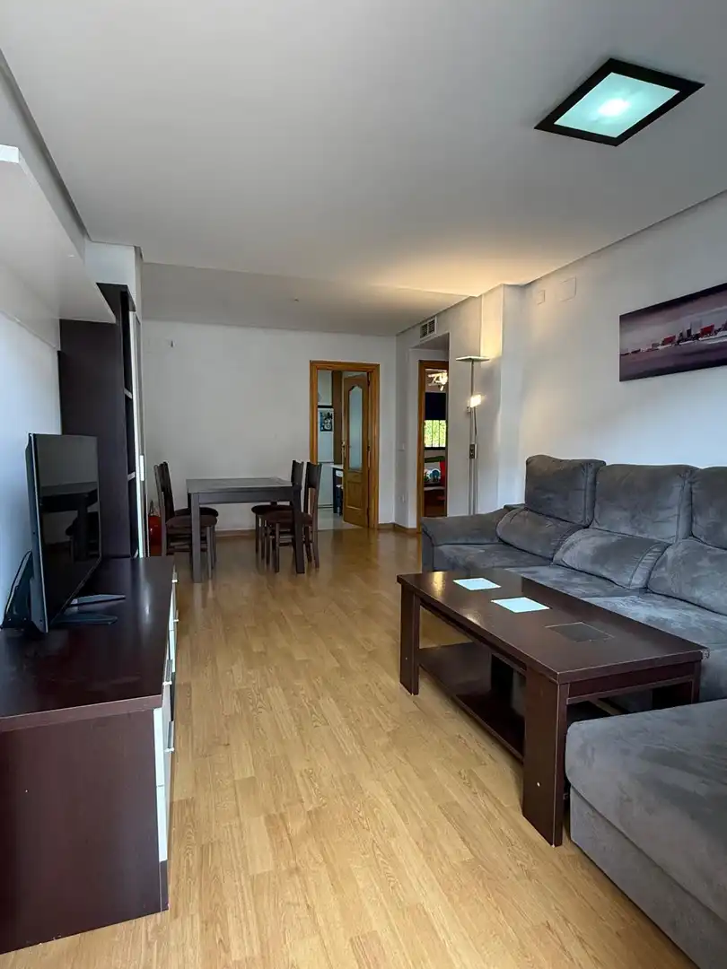 Piso con piscina en venta en Coloma, imagen 2