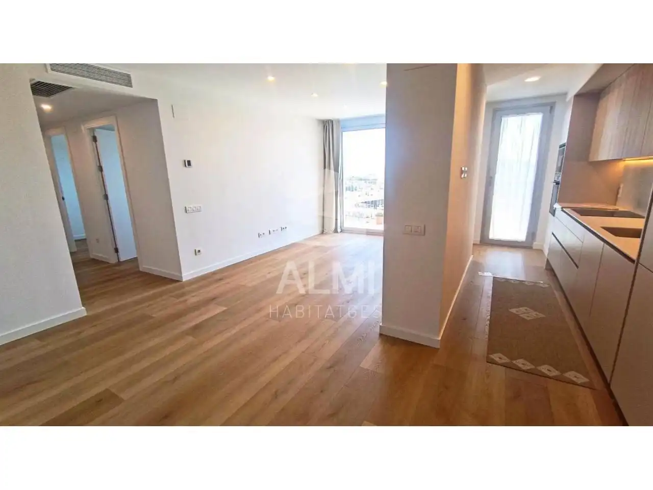 Dormitori de Apartament de lloguer en Barcelona amb Aire condicionat, Calefacció i Parquet