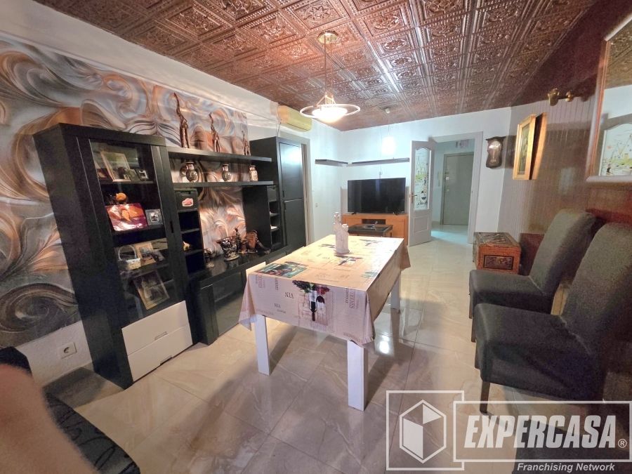 Flat for sale in Sants Patrons, Casc Urbà