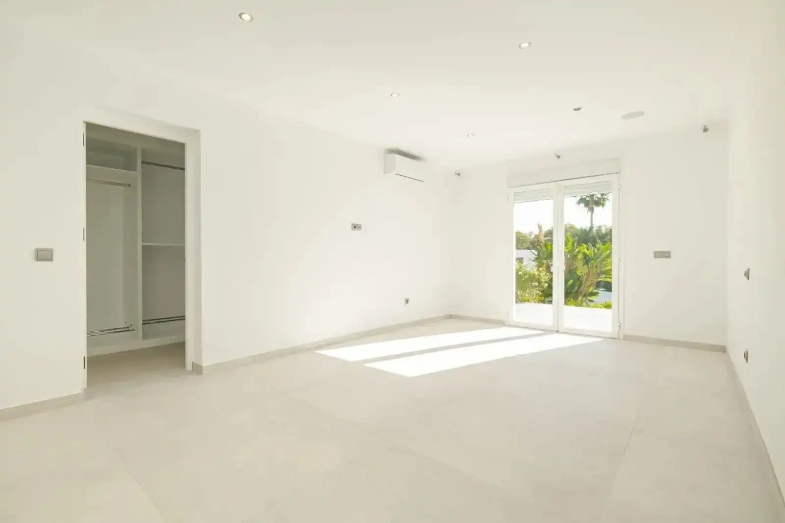 Chalet con piscina en venta en Avenida de las Golondrinas, imagen 34