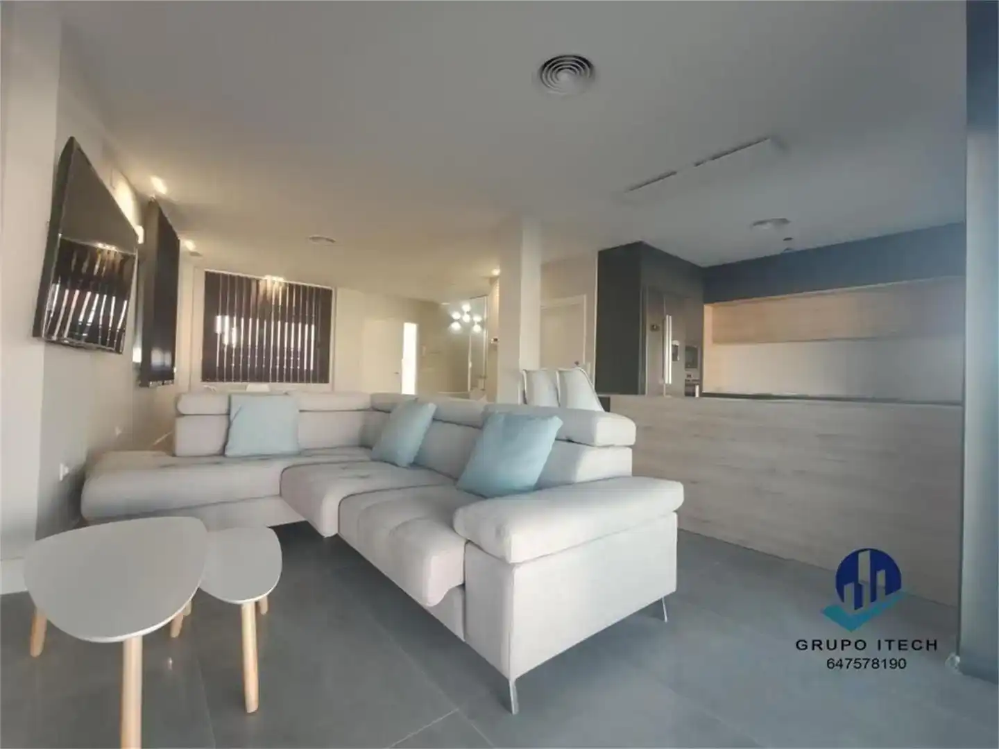 Sala d'estar de Dúplex en venda en Villanueva de la Serena amb Aire condicionat, Piscina i Balcó