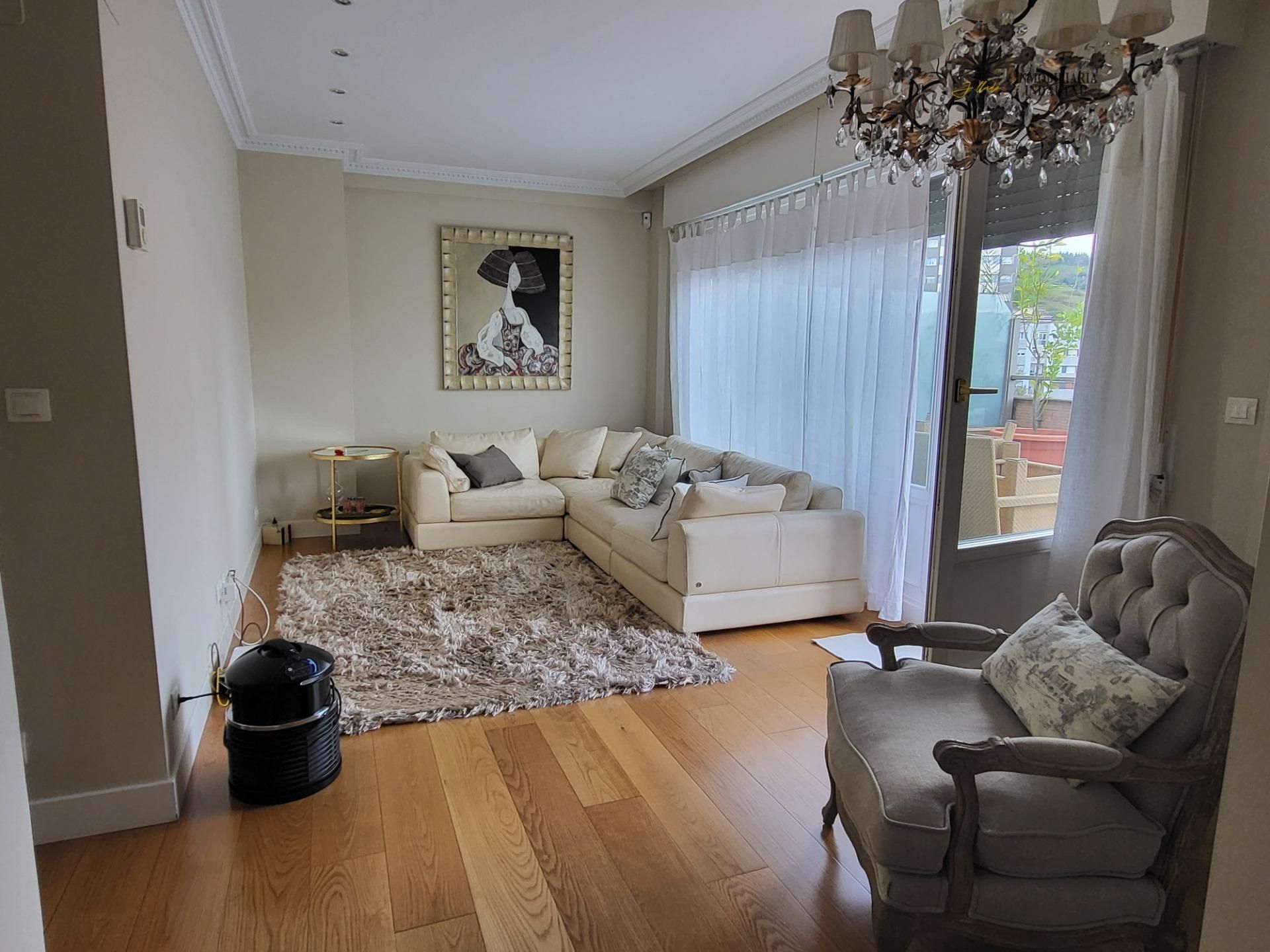 Living room of Apartment for sale in Bilbao   with Heating, Terrace and Storage room