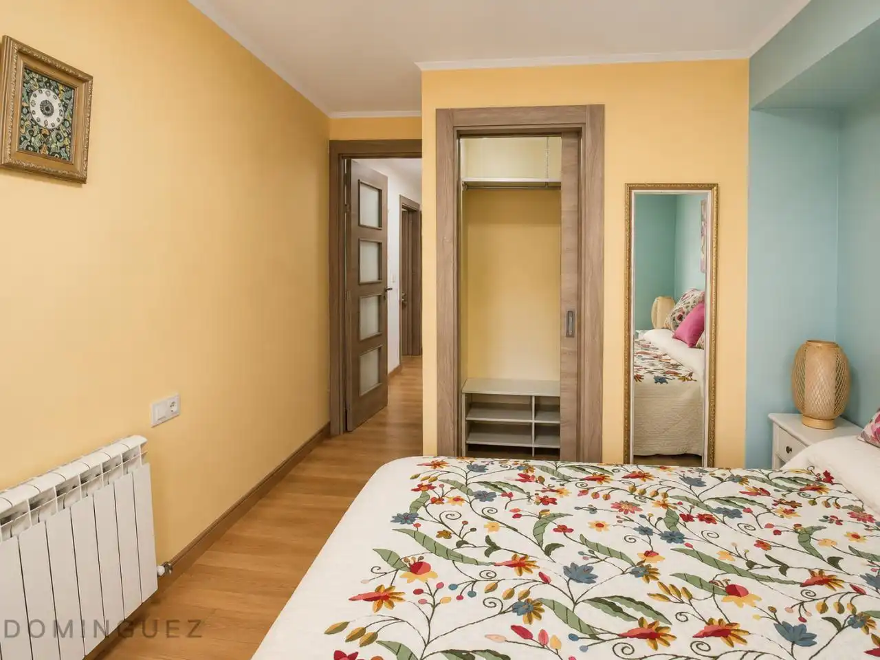 Habitación de Planta baja en venta en Vigo  con Calefacción y Amueblado