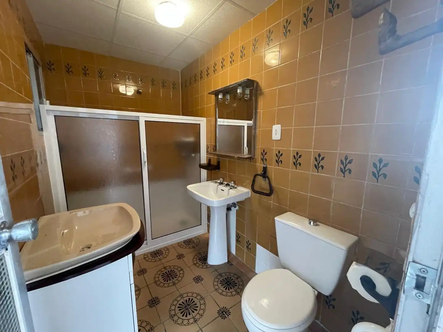 Badezimmer von Haus oder Chalet zum Verkauf in Malpartida de Cáceres mit Terrasse, Abstellraum und Möbliert