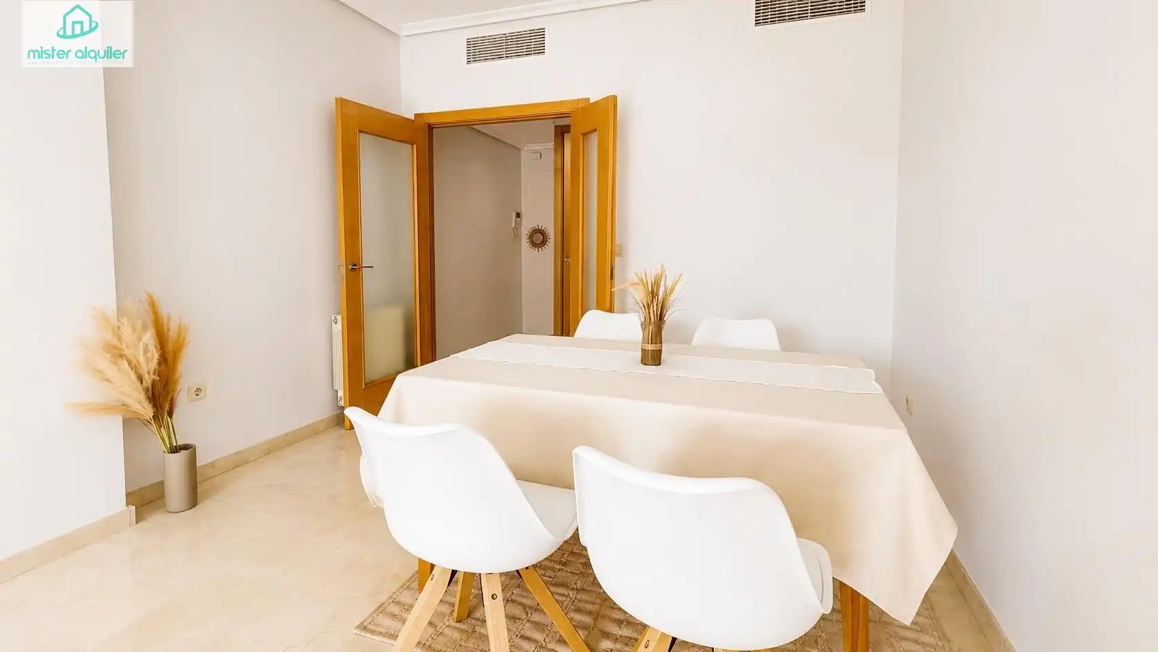 Apartament amb piscina de lloguer a PINTOR FERNANDO SORIA 11, imagen 7