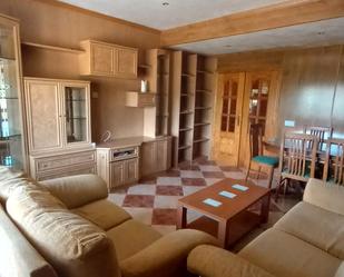 Living room of Flat for sale in San Martín de Valdeiglesias  with Air Conditioner and Terrace