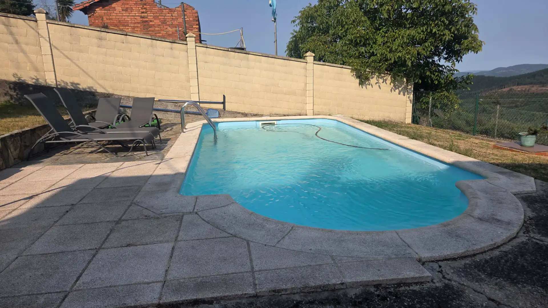 Piscina de Casa o xalet en venda en Pravia amb Calefacció, Jardí privat i Terrassa