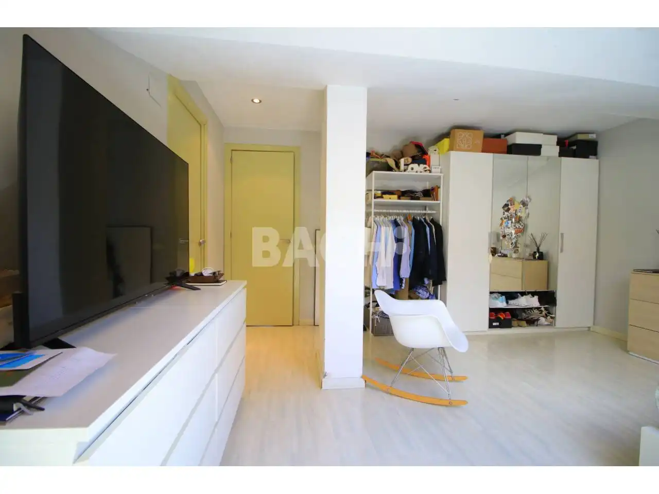 Habitación de Ático en venta en Vic con Aire acondicionado, Calefacción y Parquet