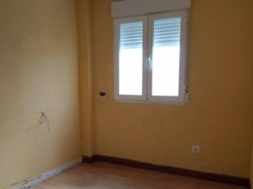 Piso en venta en Ramon Y Cajal