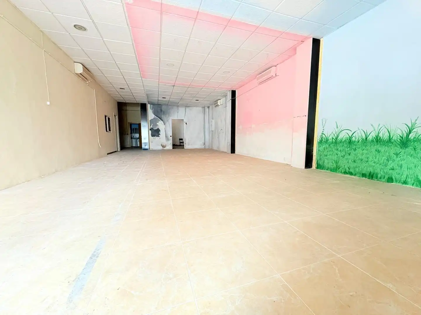 Local comercial en venda a Casco Urbano