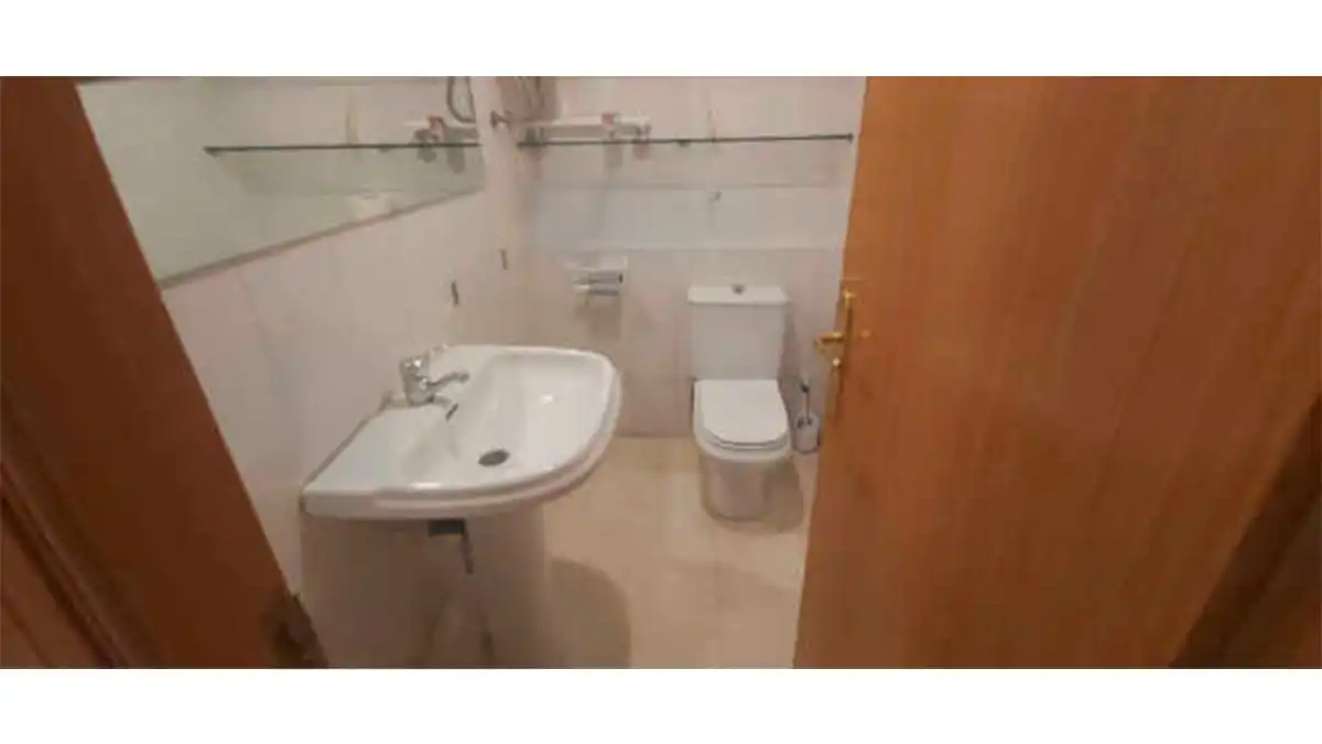 Local en venta en OSCAR ESPLÁ, 4, Ensanche - Diputación