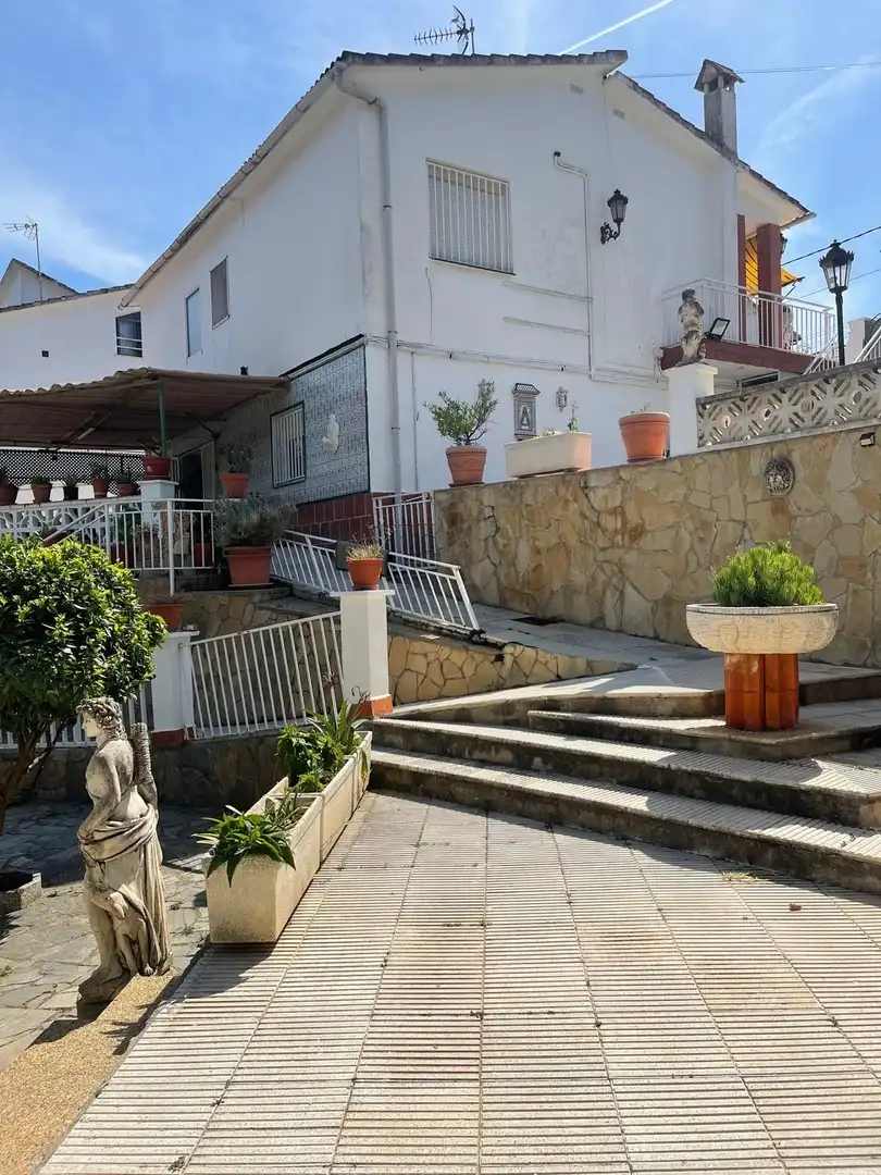 Casa o chalet en venta en Esparreguera con Calefacción, Jardín privado y Trastero