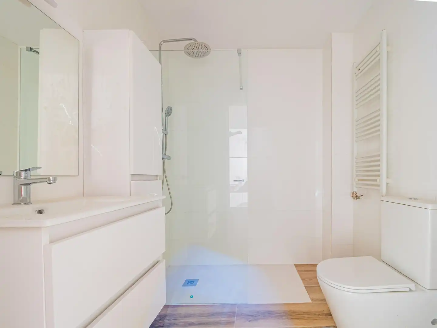 Baño de Piso de alquiler en Sant Pere de Torelló con Calefacción y Horno