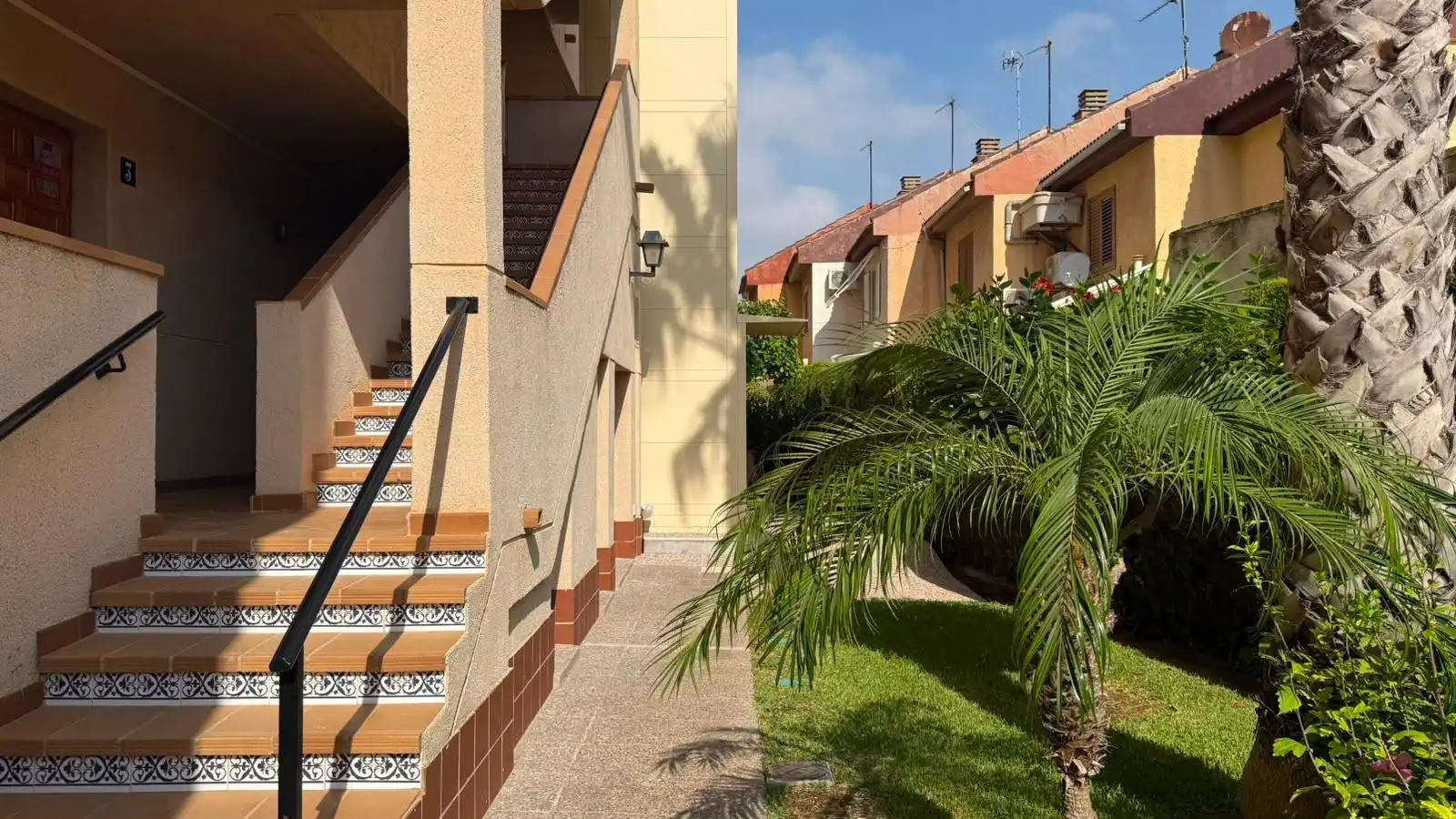 Vista exterior de Apartament en venda en San Javier amb Moblat, Balcó i Piscina comunitària