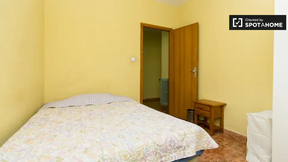 Room in San Matías - Realejo