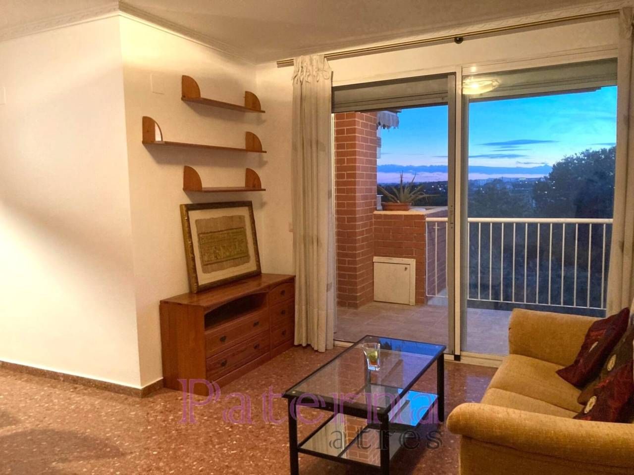 Dormitori de Pis en venda en Paterna amb Aire condicionat, Traster i Balcó