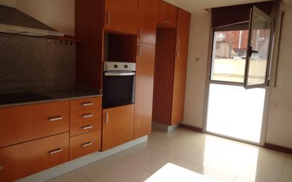 Kitchen of Flat for sale in Rubí  with Air Conditioner, Heating and Parquet flooring