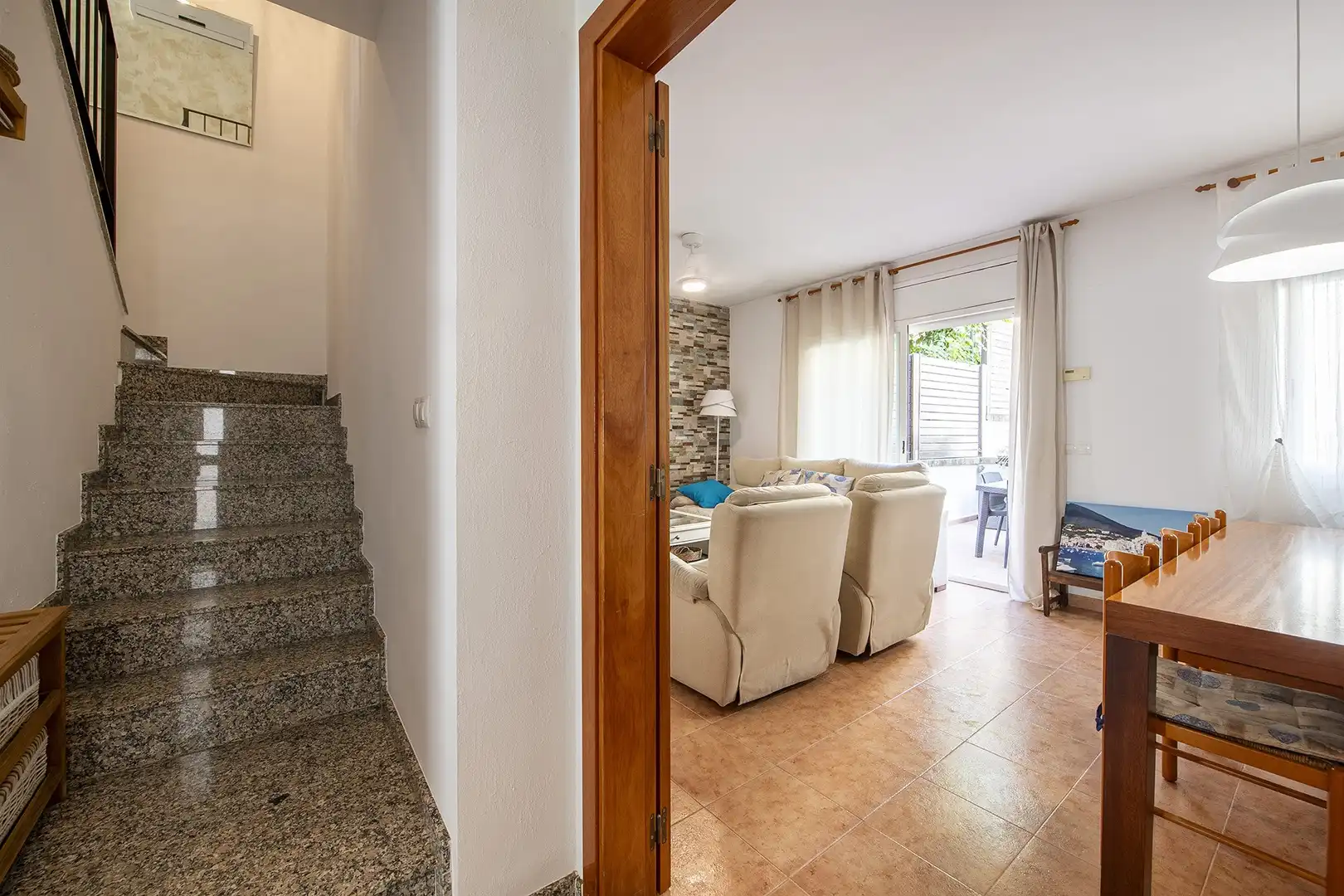Casa adosada en venta en Sant Julià de Ramis con Aire acondicionado, Calefacción y Terraza