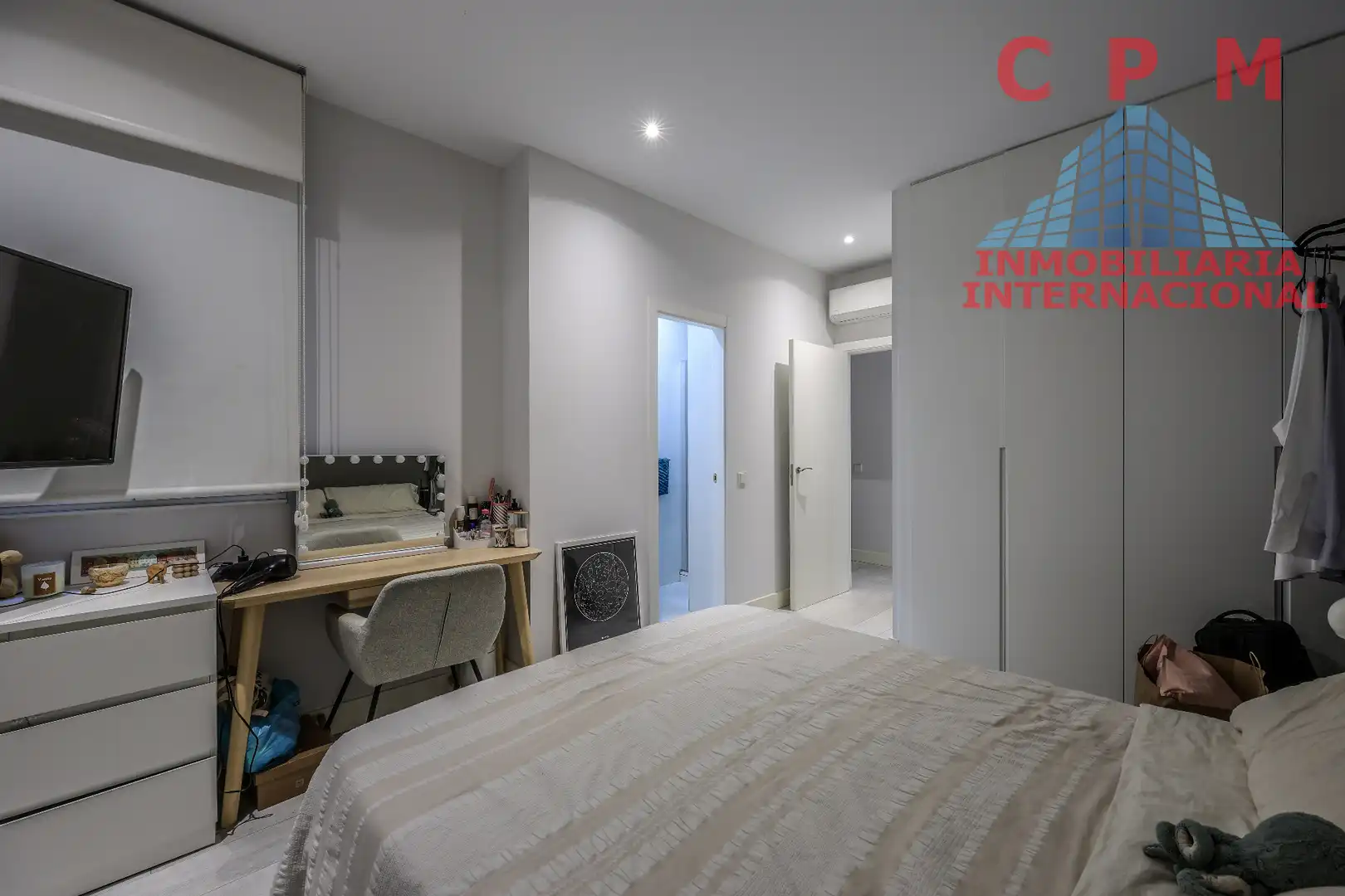 Bedroom of Flat for rent in Madrid  with Air Conditioner, Heating and Parquet flooring
