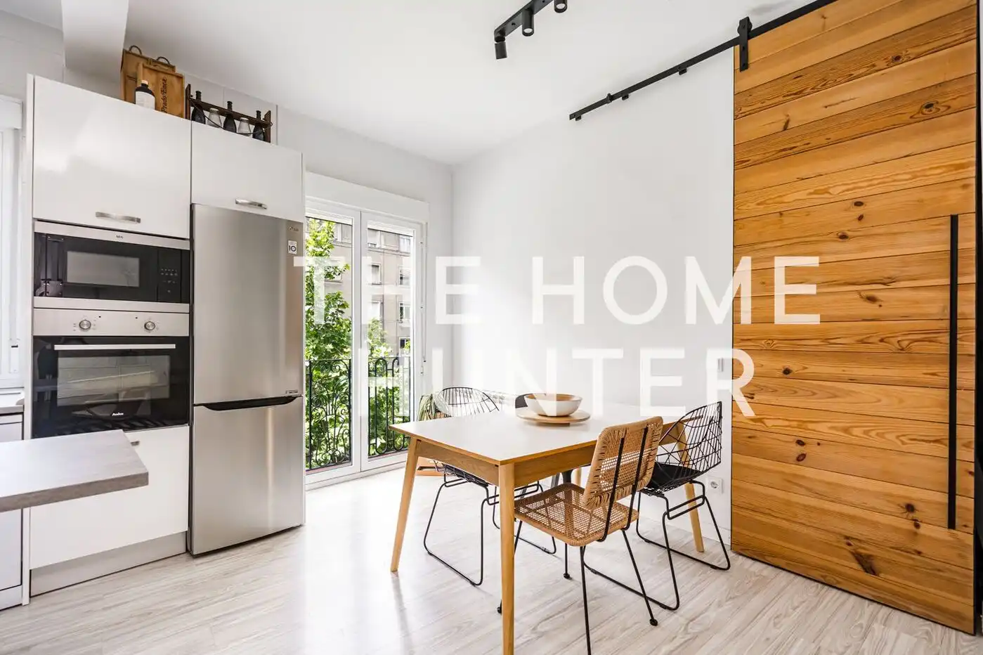 Kitchen of Flat for rent in Madrid  with Air Conditioner, Heating and Furnished