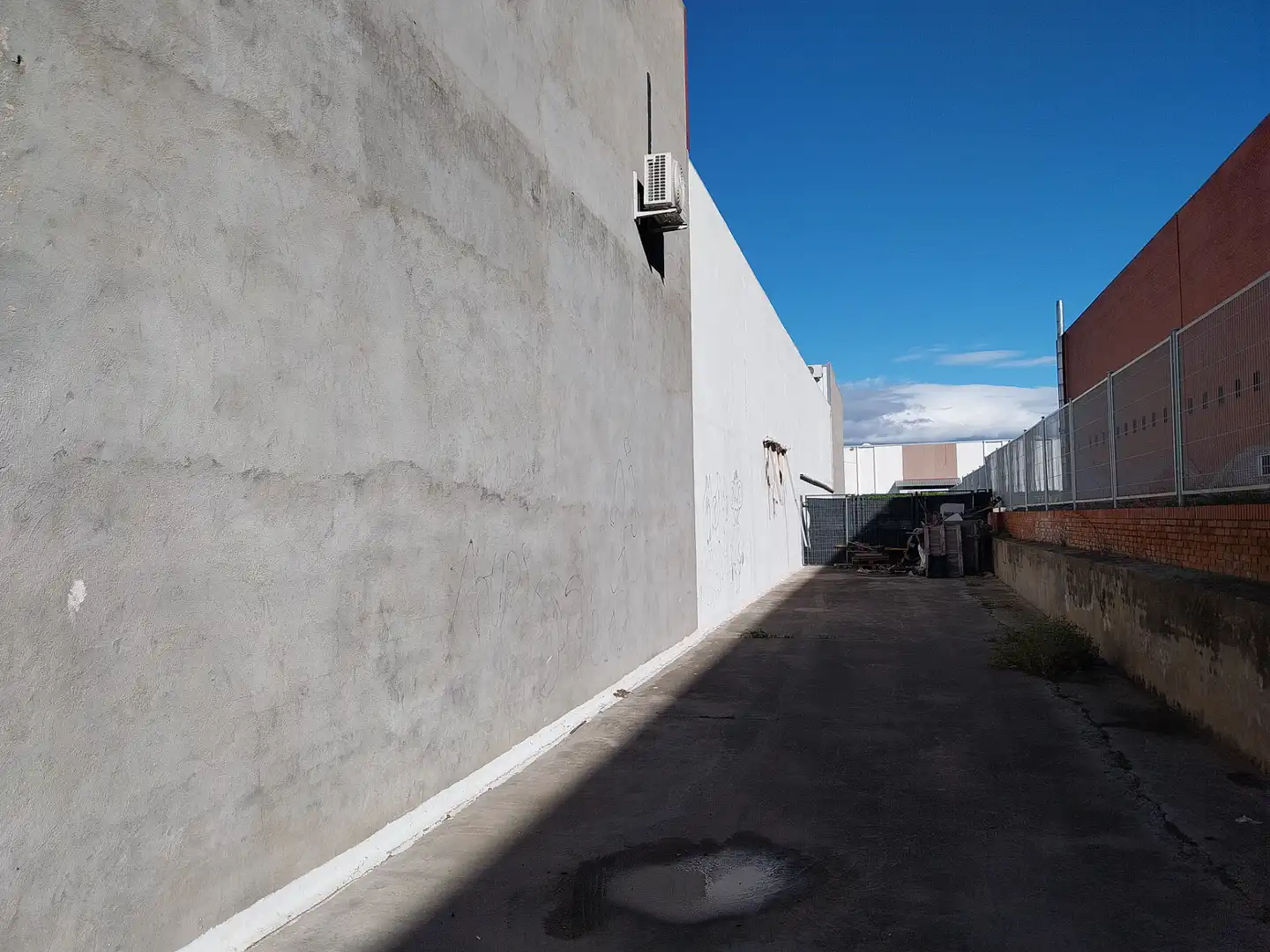 Vista exterior de Nave industrial en venta en Algete