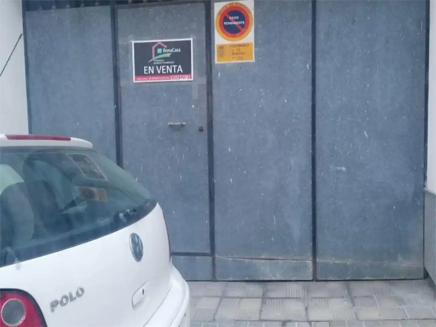 Parkplatz von Garage zum Verkauf in Bonares