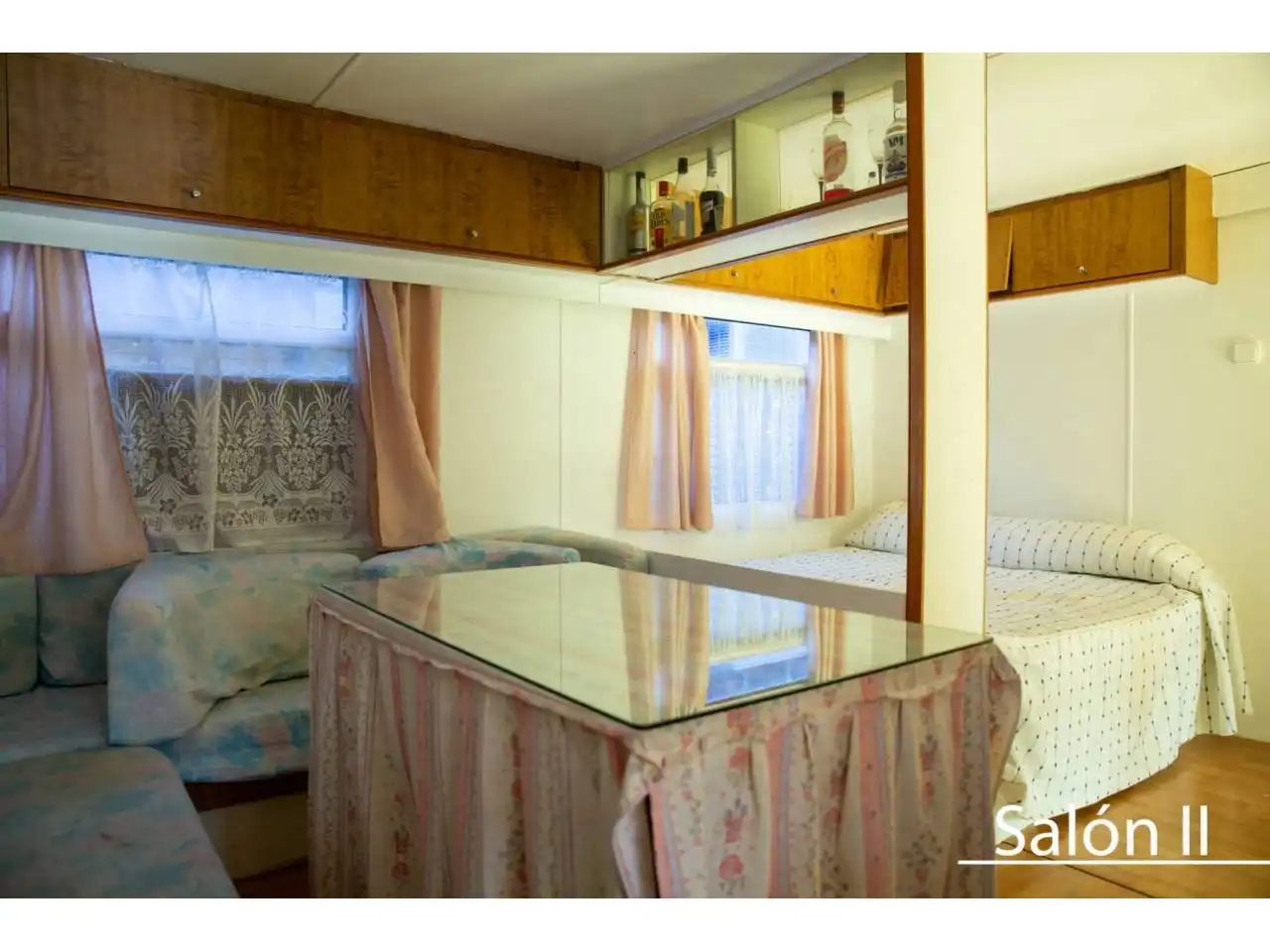 Habitación de Casa o chalet en venta en Carmona con Aire acondicionado, Calefacción y Jardín privado