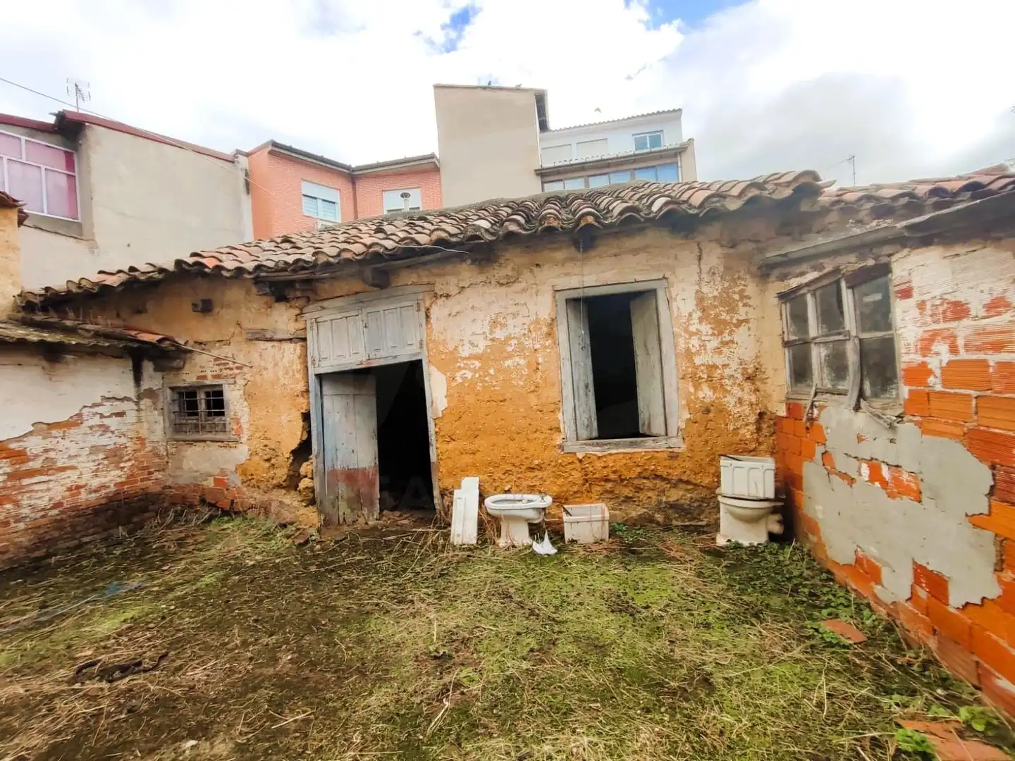 Vista exterior de Finca rústica en venda en San Justo de la Vega