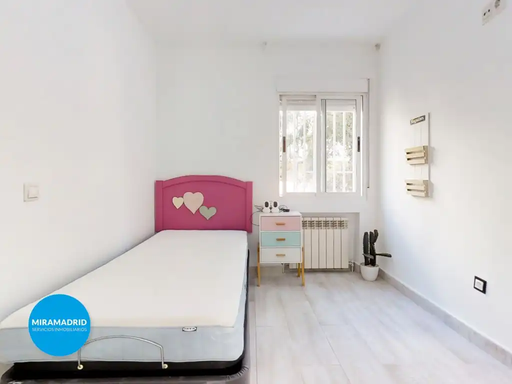 Habitación de Planta baja en venta en Madrid