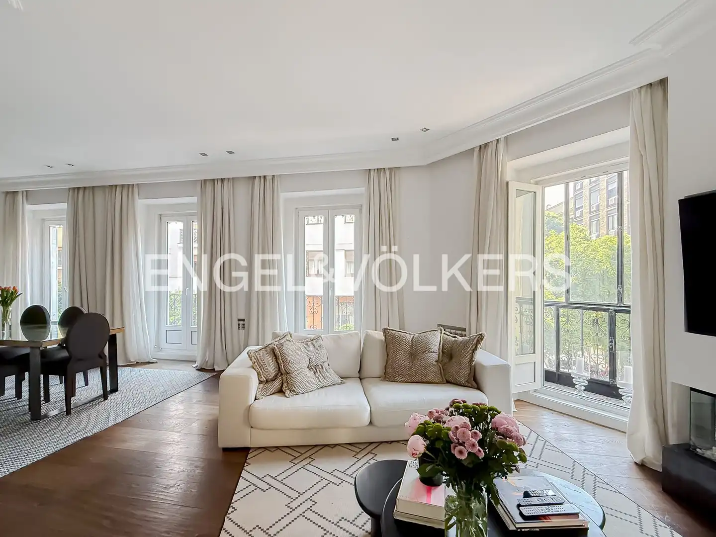 Wohnzimmer von Wohnung zur Miete in Madrid mit Klimaanlage, Heizung und Möbliert