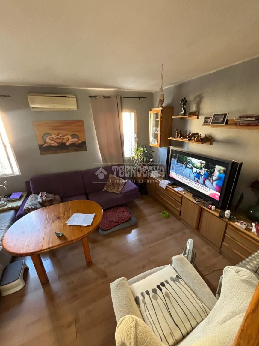 Sala d'estar de Pis en venda en  Madrid Capital