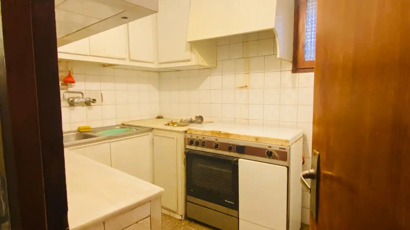 Küche von Einfamilien-Reihenhaus zum Verkauf in Portell de Morella mit Abstellraum, Möbliert und Balkon