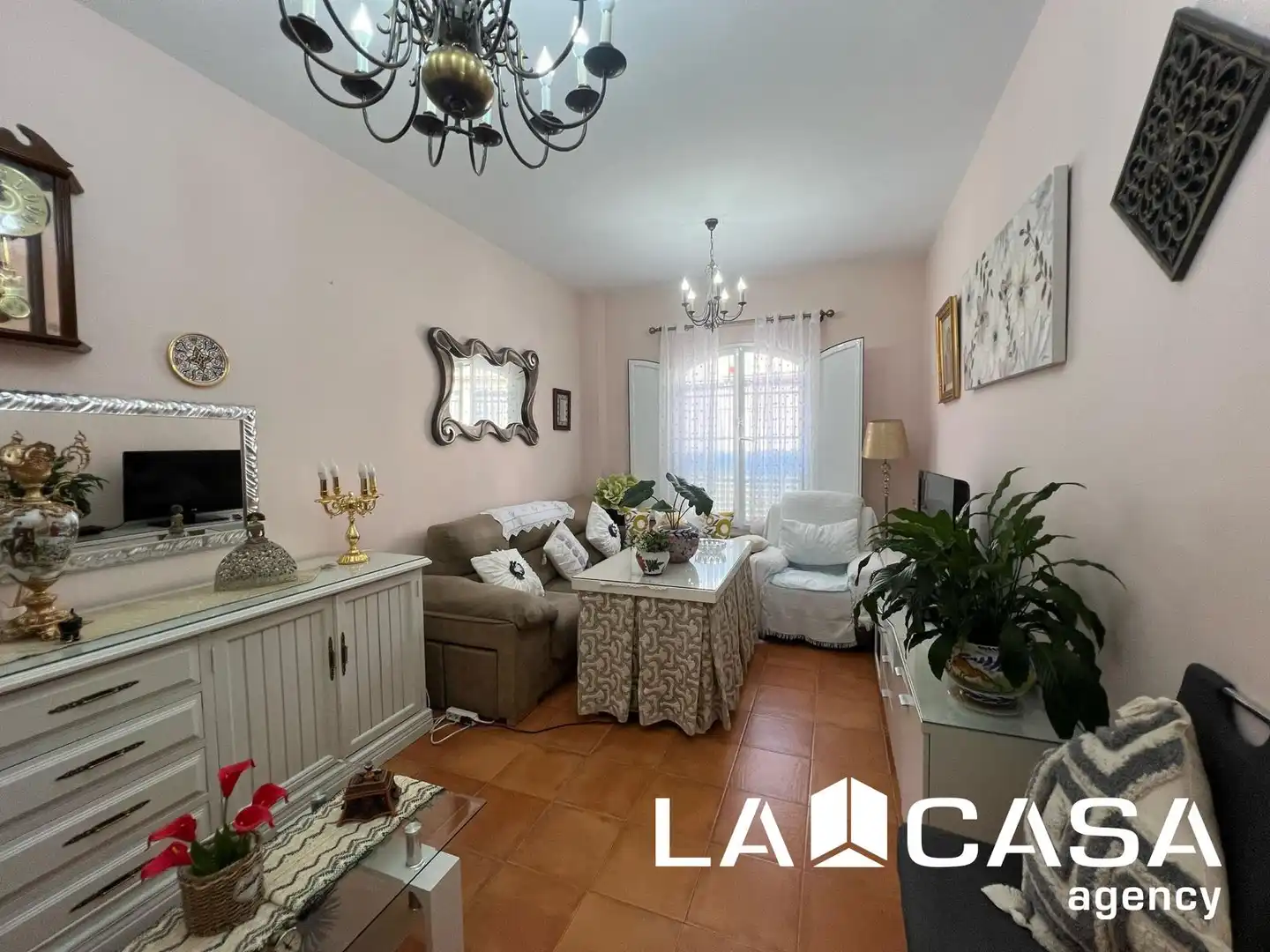 Sala de estar de Planta baja en venta en Dos Hermanas con Aire acondicionado y Terraza