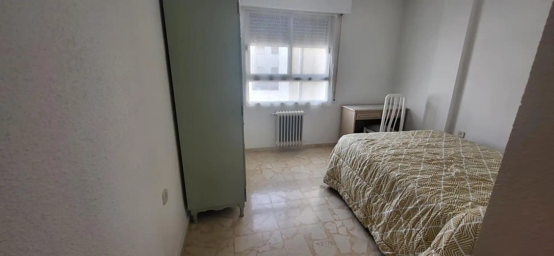 Bedroom of Flat for rent in Albacete  with Heating, Furnished and Balcony