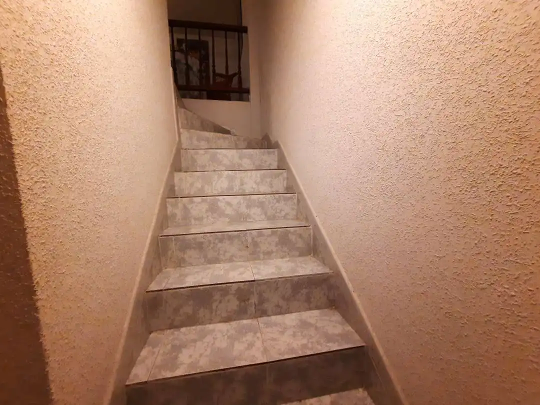 Casa adosada en venta en Hormigos