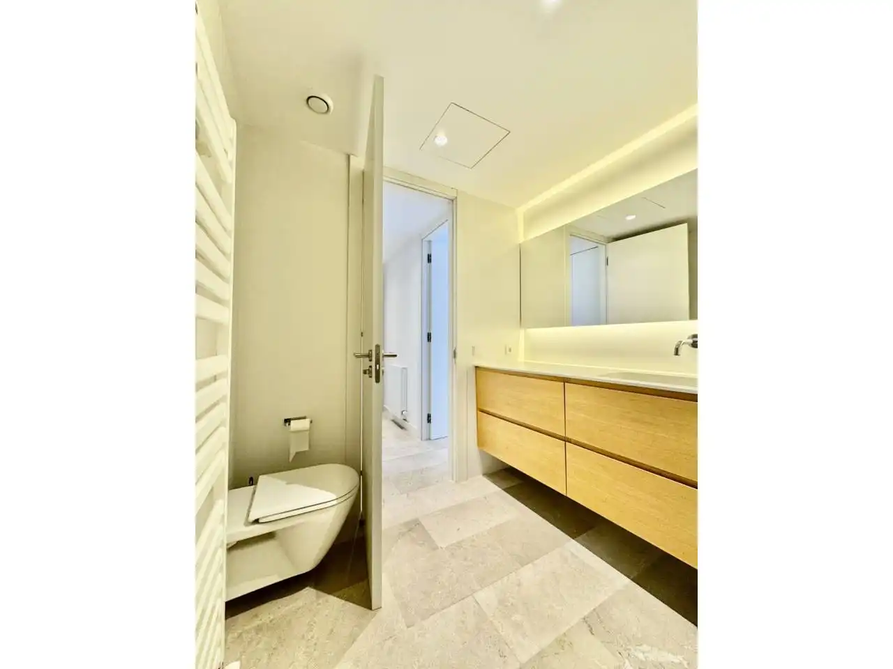 Bathroom of Flat for rent in  Palma de Mallorca  with Air Conditioner, Heating and Terrace