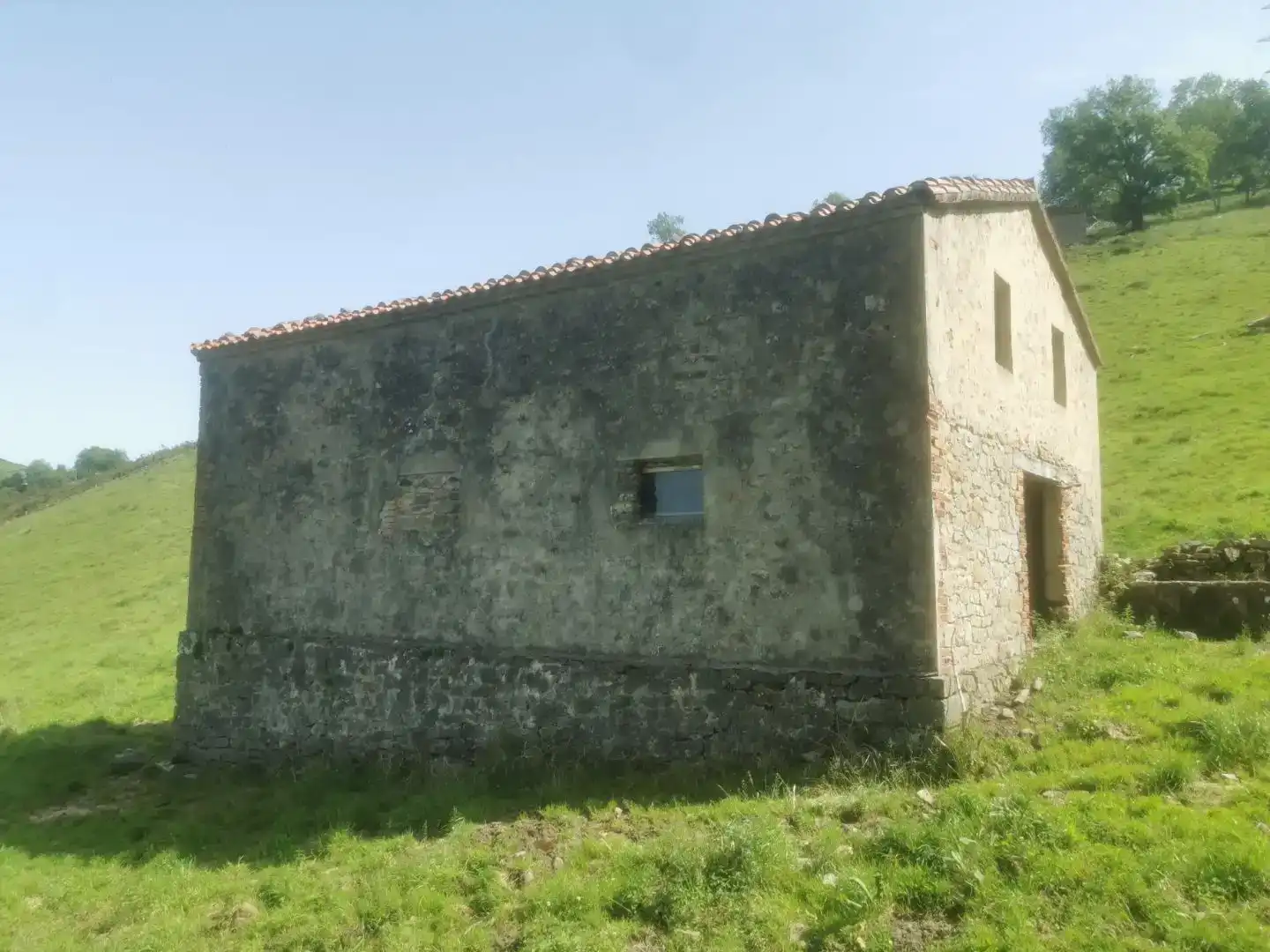 Vista exterior de Finca rústica en venda en Solórzano