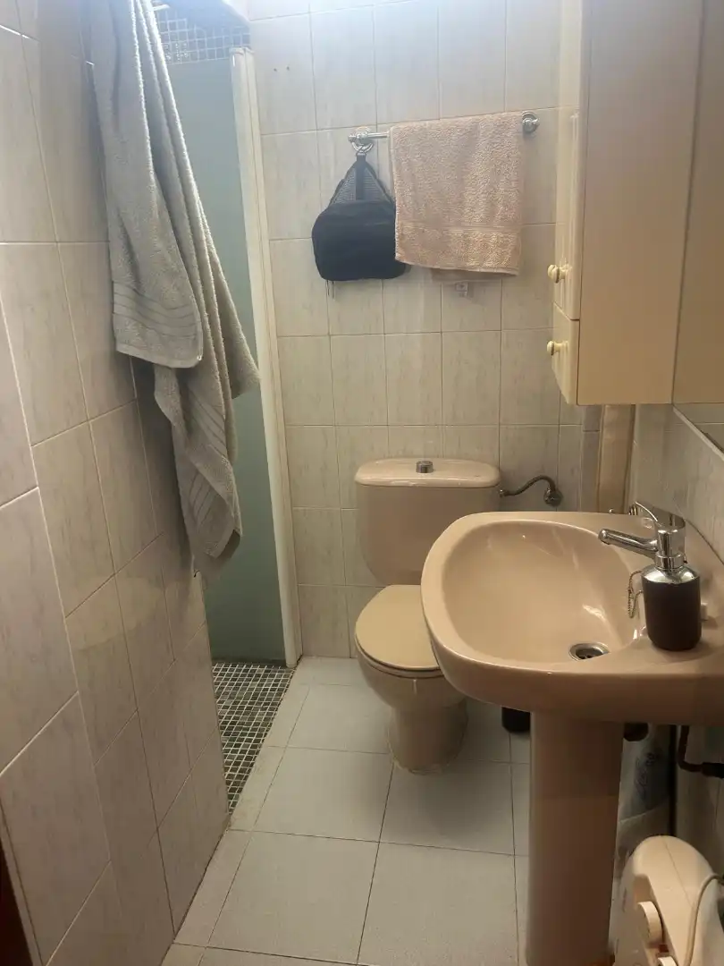 Bany de Pis en venda en Jaén amb Aire condicionat, Calefacció i Moblat