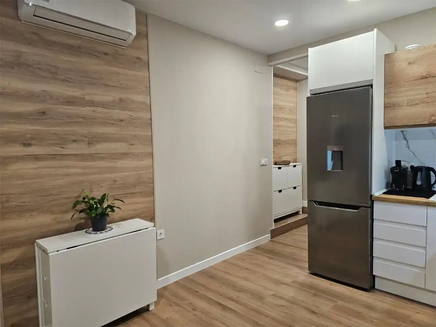 Kitchen of Flat for rent in Elda  with Air Conditioner, Parquet flooring and Furnished