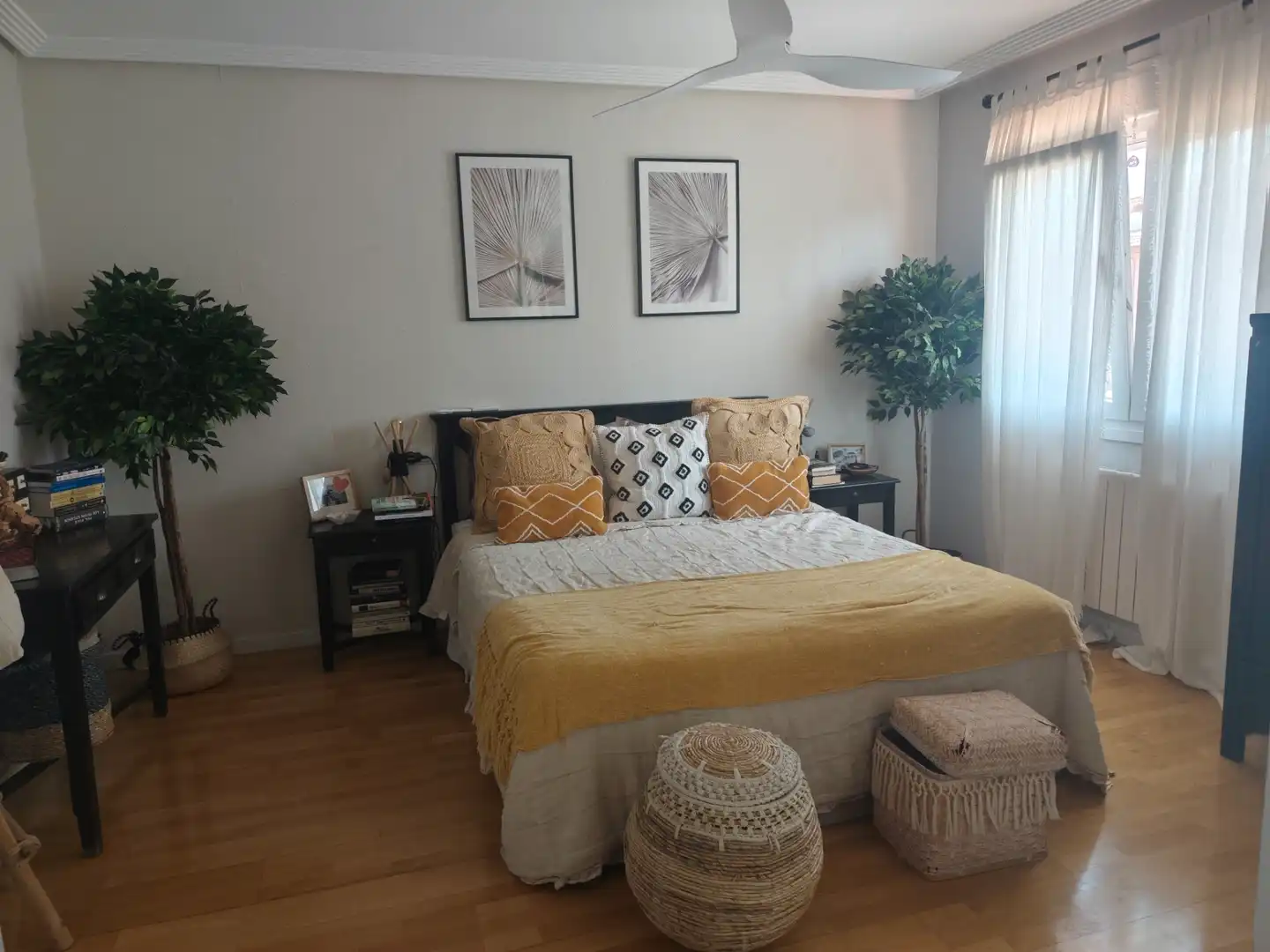 Schlafzimmer von Einfamilien-Reihenhaus zum Verkauf in Algete mit Klimaanlage, Heizung und Privatgarten