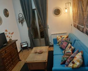 Living room of Flat to rent in Salamanca Capital  with Heating