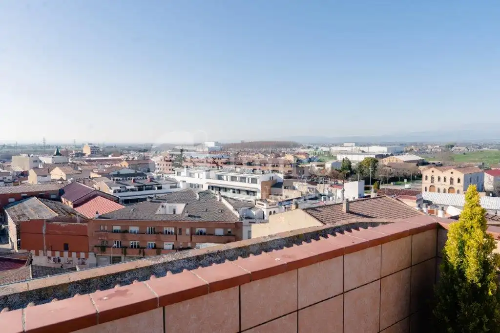 Vista exterior de Dúplex de alquiler en Mollerussa con Aire acondicionado, Calefacción y Parquet