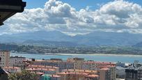 Vista exterior de Pis en venda en Santander amb Terrassa