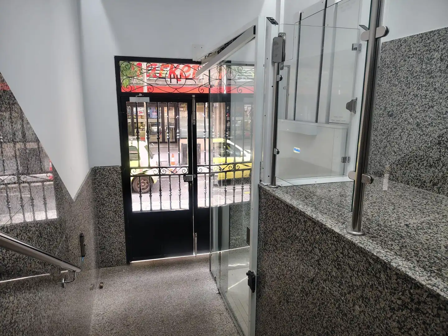 Flat with terrace for sale in Calle MONTERO RIOS 44, imagen 31