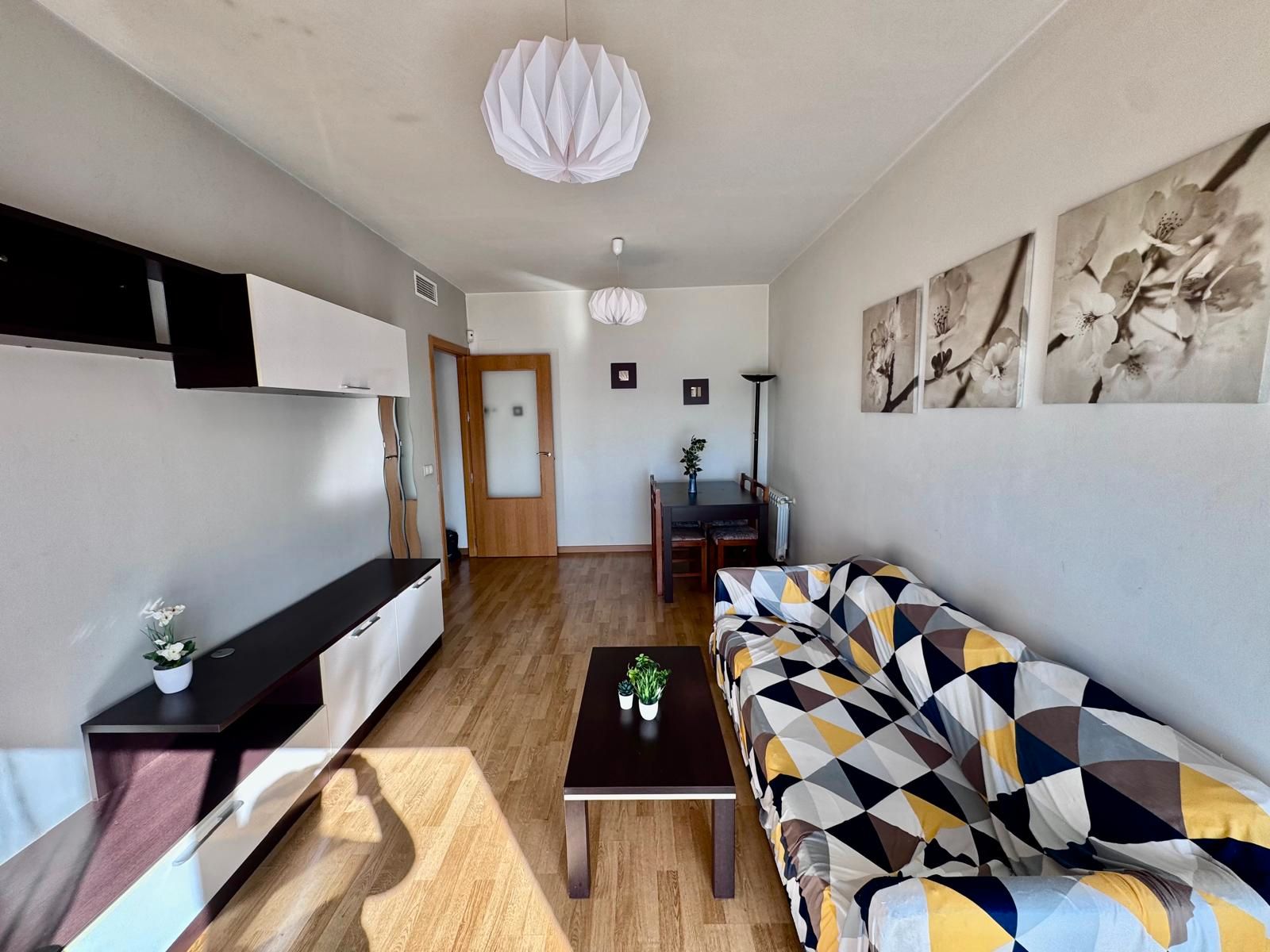 Living room of Flat for sale in Alcalá de Henares  with Heating, Private garden and Terrace