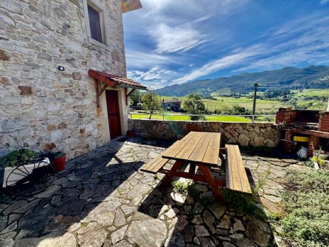 Casa-chalet en Venta en Tresgrandas - Tresgrandas en Vidiago - Pendueles - Tresgrandas