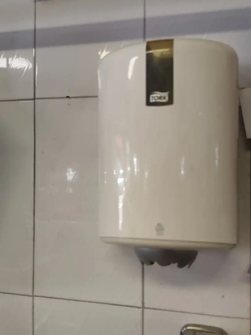 Baño de Local en traspaso en Miranda de Ebro con Aire acondicionado