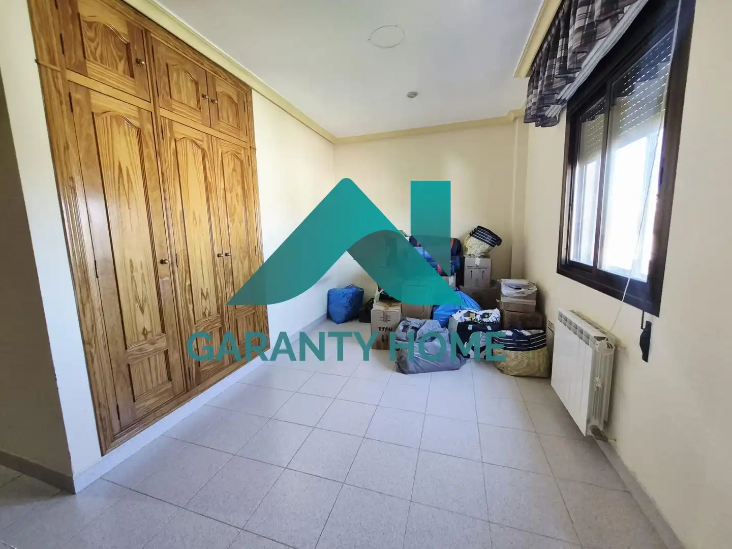 Houses for sale in Cáceres  with Air Conditioner, Heating and Private garden